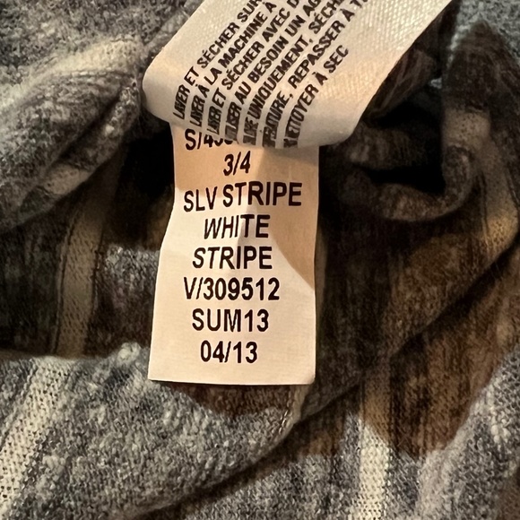 GAP 3/4 Length Sleeve Blue/Grey with white stripe - burnout shirt - Size XS - Picture 3 of 5